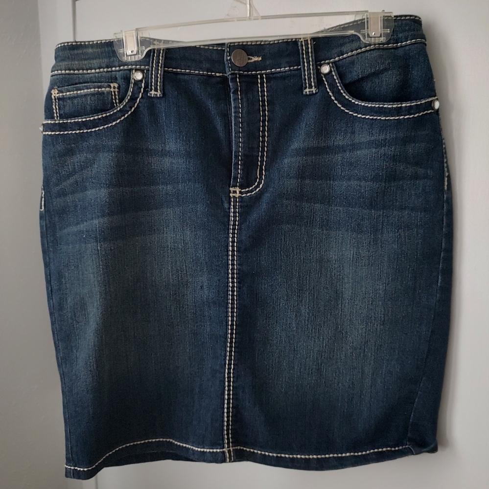 Dark denim skirt